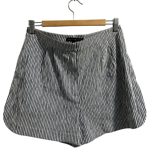 Abbey Glass Designer Shorts Blue and White Stripes Side and Back Pockets sz. 8 - Picture 1 of 8